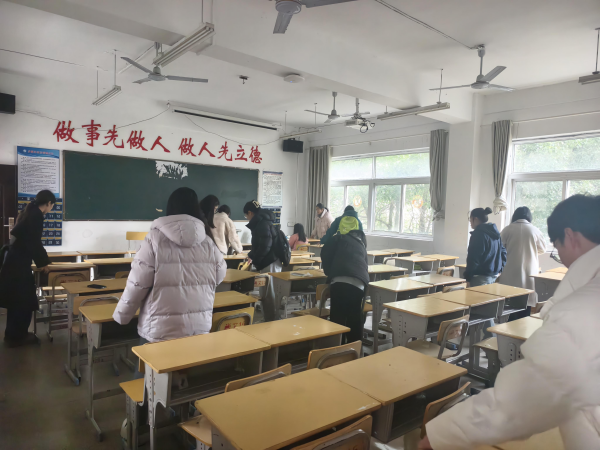 ����Ͷ�����������ʱ�����ˡ�����ϵ��չ�Ͷ���������ʵ���