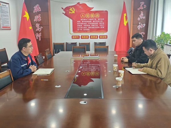 ������ںϾ��������ߴ��󡱡�����ϵ��������ҵ��չУ��˫�Խӡ��